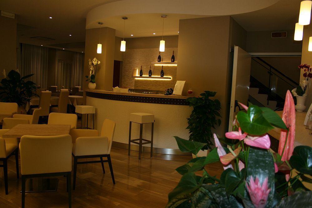 Hotel Lalla Beauty & Relax Cesenatico Zewnętrze zdjęcie