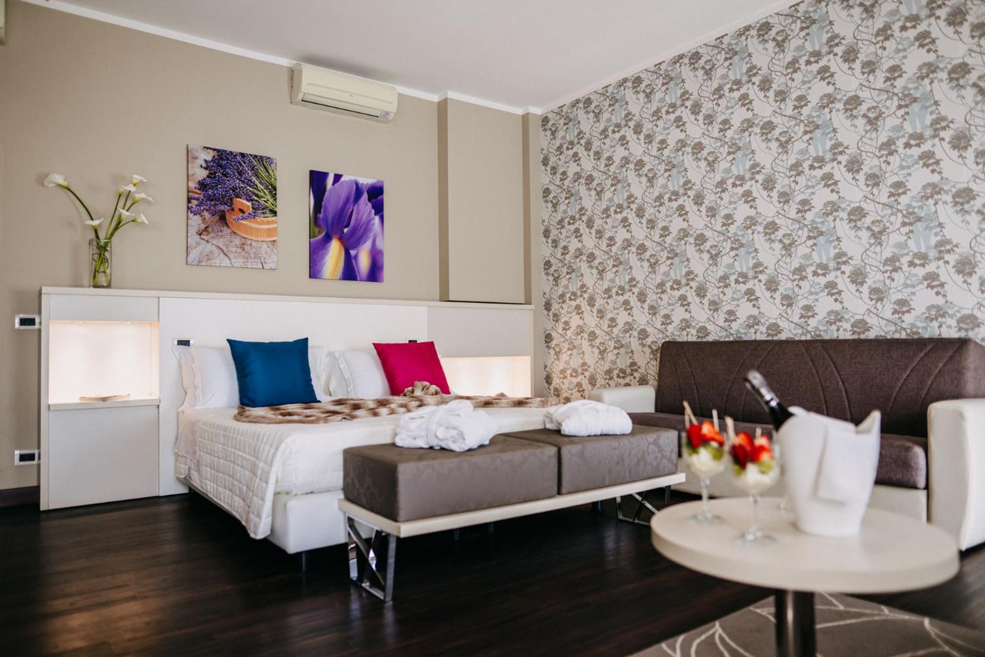 Hotel Lalla Beauty & Relax Cesenatico Zewnętrze zdjęcie