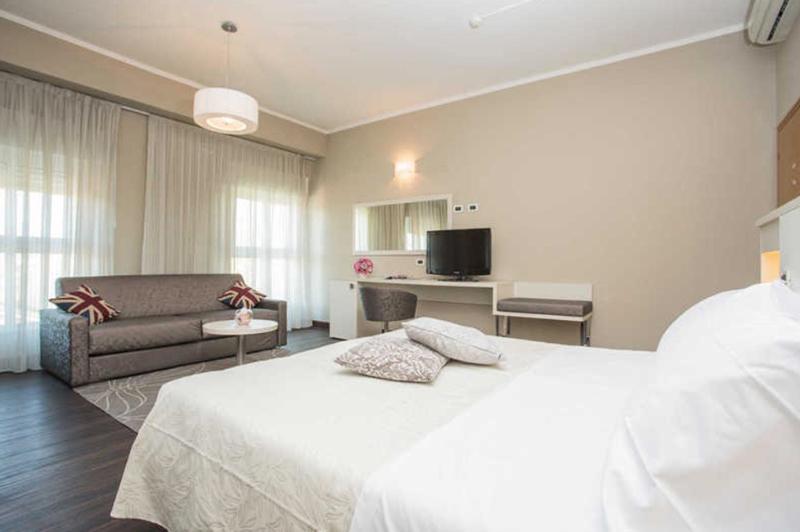 Hotel Lalla Beauty & Relax Cesenatico Zewnętrze zdjęcie